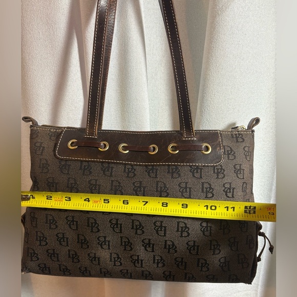 Vintage‎ Dooney & Bourke Signature DB Purse Large Tassel Tote Y2K Brown GUC! - Picture 8 of 14